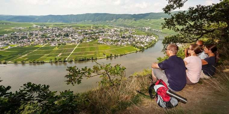 Schöne Wanderwege Im Hunsrück Und An Der Mosel Laden Zum Wandern Und Entdecken Ein